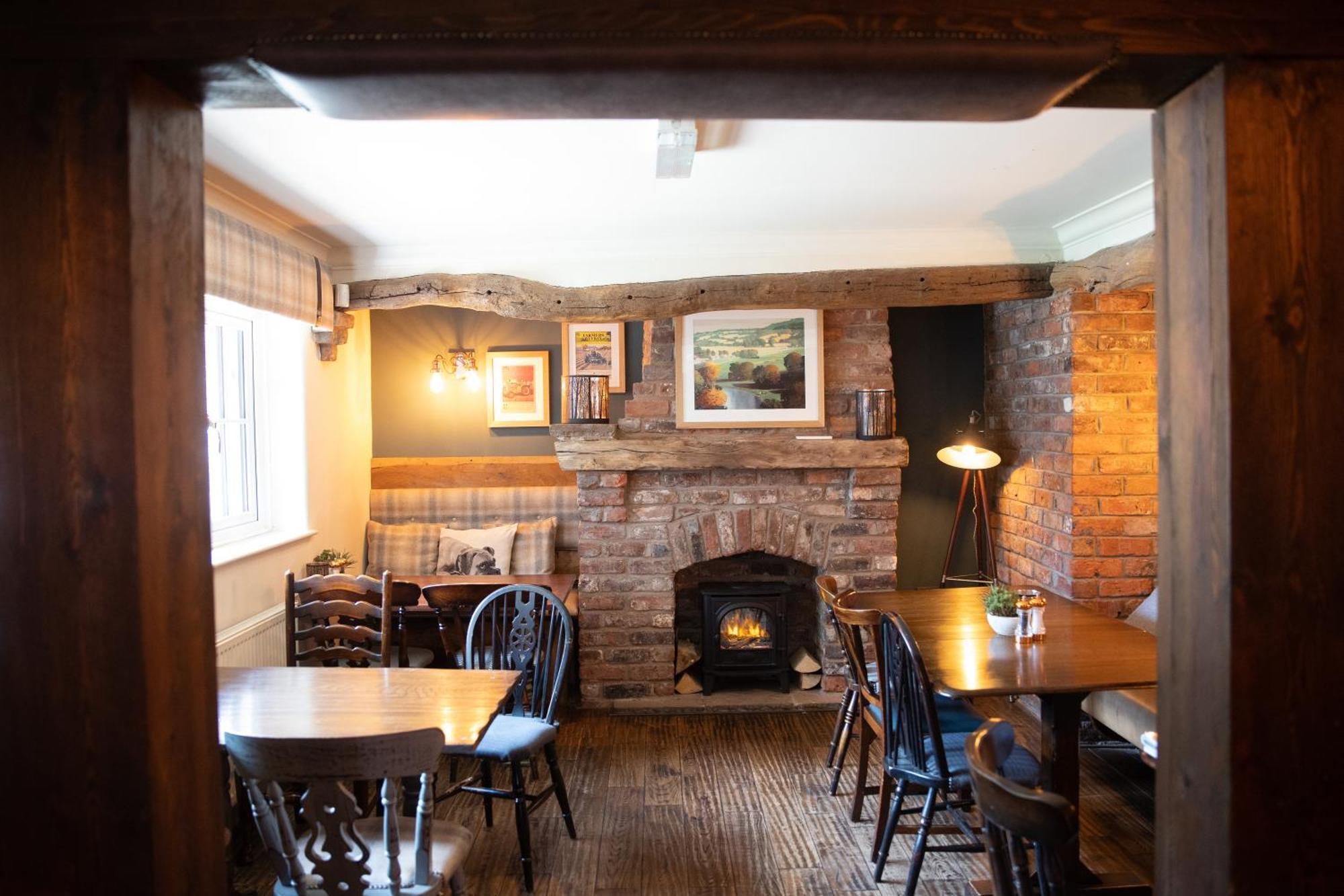 The Dog In Over Peover Knutsford Exteriör bild